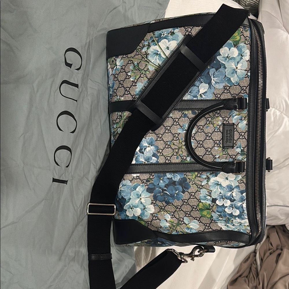 Gucci Blue Floral Shoulder Bag blossom print